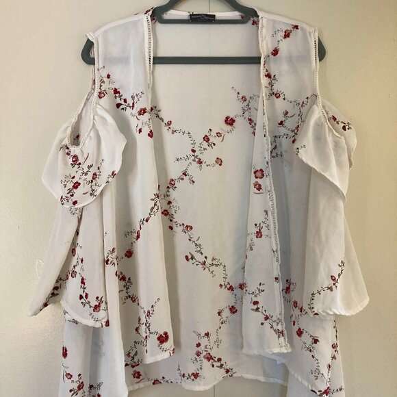 Market & Spruce - Fabrizia Cold Shoulder Kimono - Picture 1 of 4